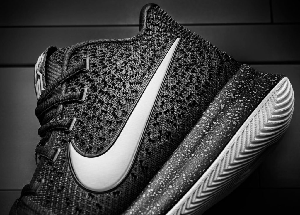 16-400_nike_kyrie_3_side_texture-01_rectangle_1600